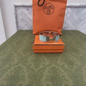 Authentic Hermes Silver and Turquoise / Tiffany Blue Enamel H Clic Clac Bracelet